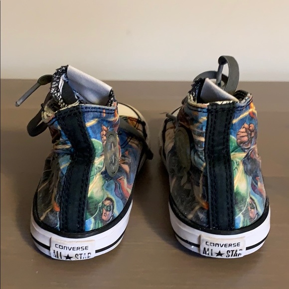 Converse x DC Comics Justice League High Top Sneakers - Boy’s Size 9 - Picture 10 of 15